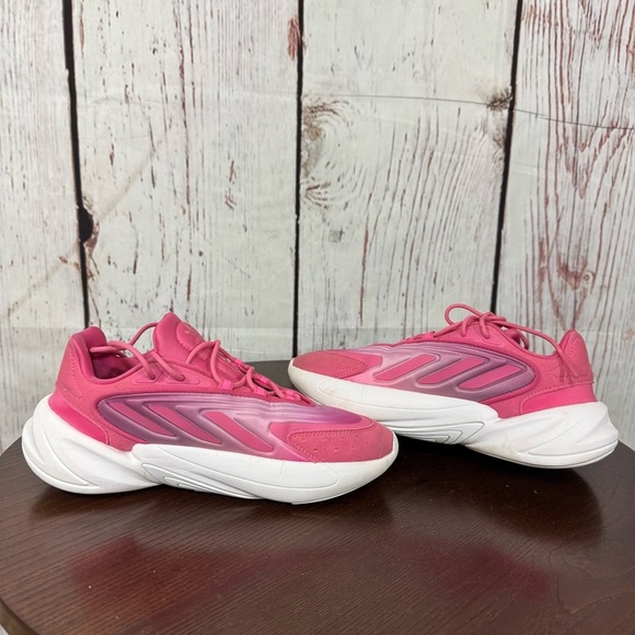 Adidas Ozweego women’s Pink Sneakers Size 7 EUC - Picture 11 of 16